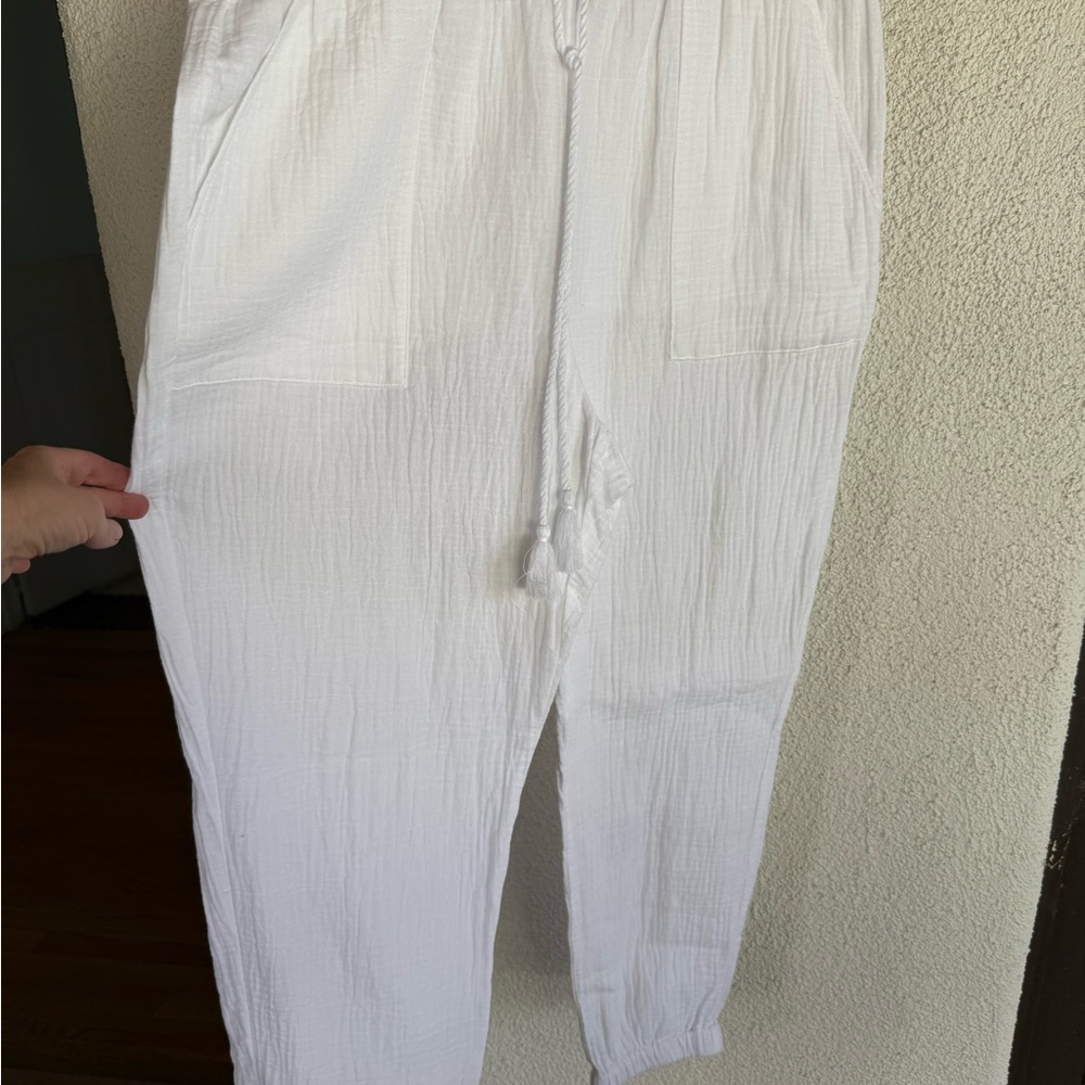New! Cabi White gauzy Drawstring joggers